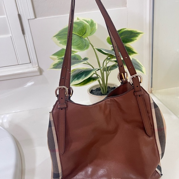 , Burberry Medium Tote hazel color, size 9.25x7.5 wide.Leather and fabric - Picture 3 of 7
